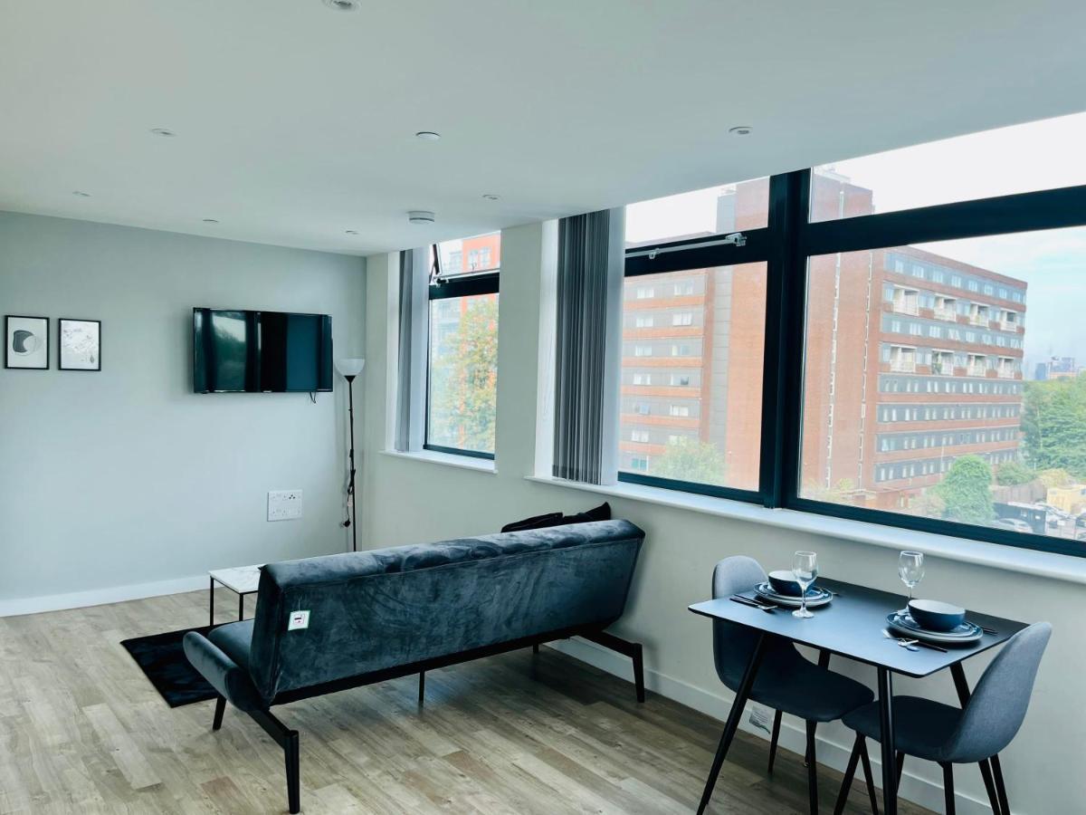 Stunning One Bedroom Apartment In Old Trafford Manchester Extérieur photo