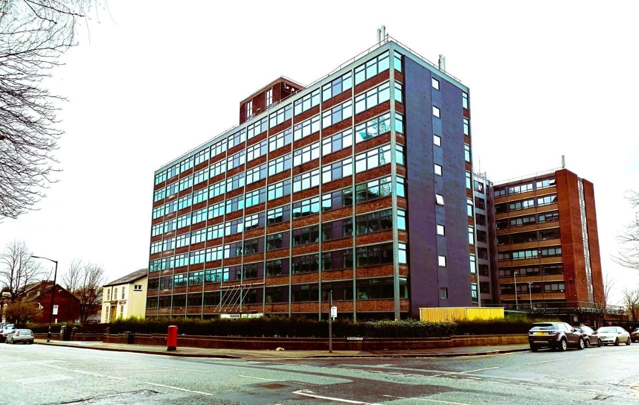 Stunning One Bedroom Apartment In Old Trafford Manchester Extérieur photo